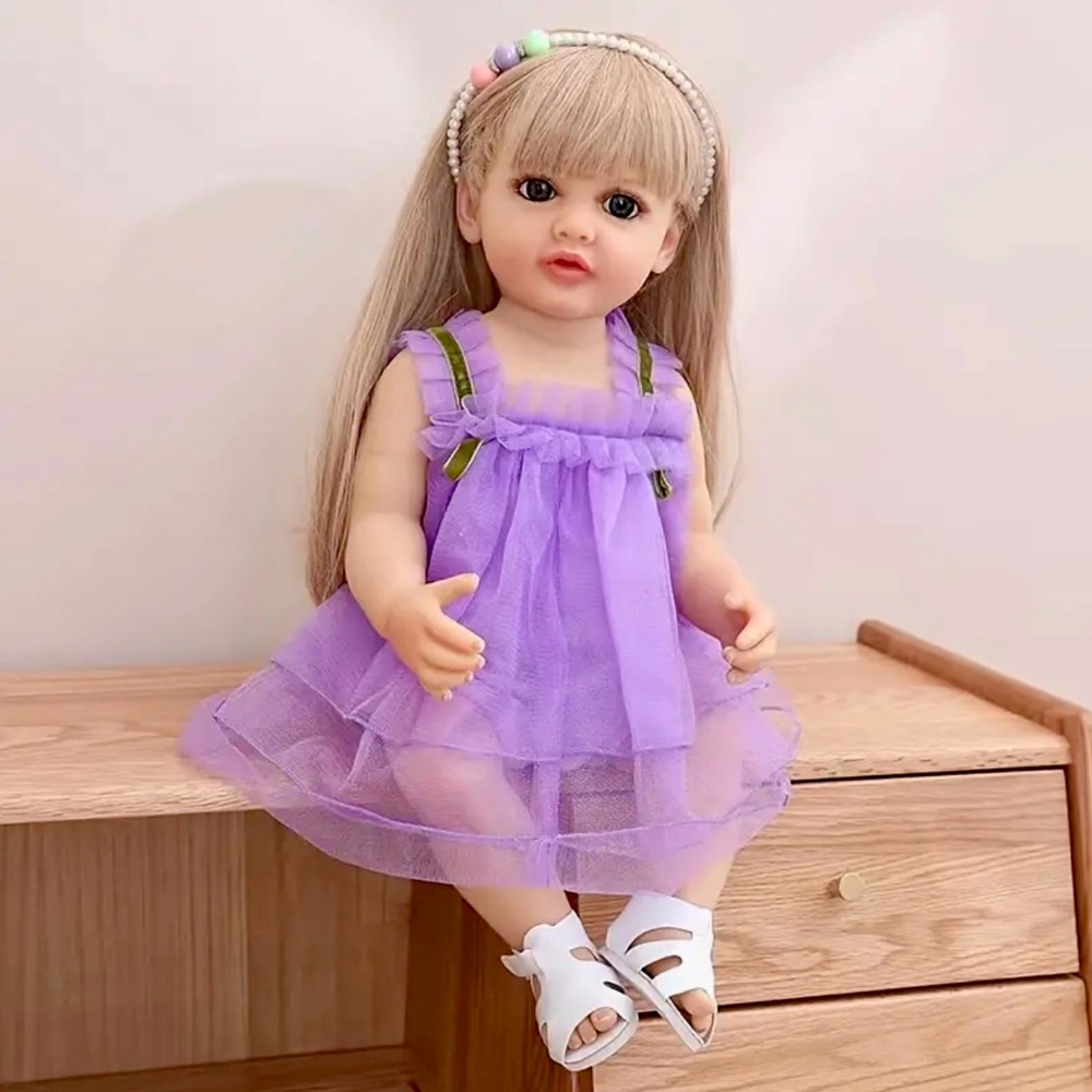 BNIB Adorable 20” Realistic Baby Girl Doll with accessories. Read description